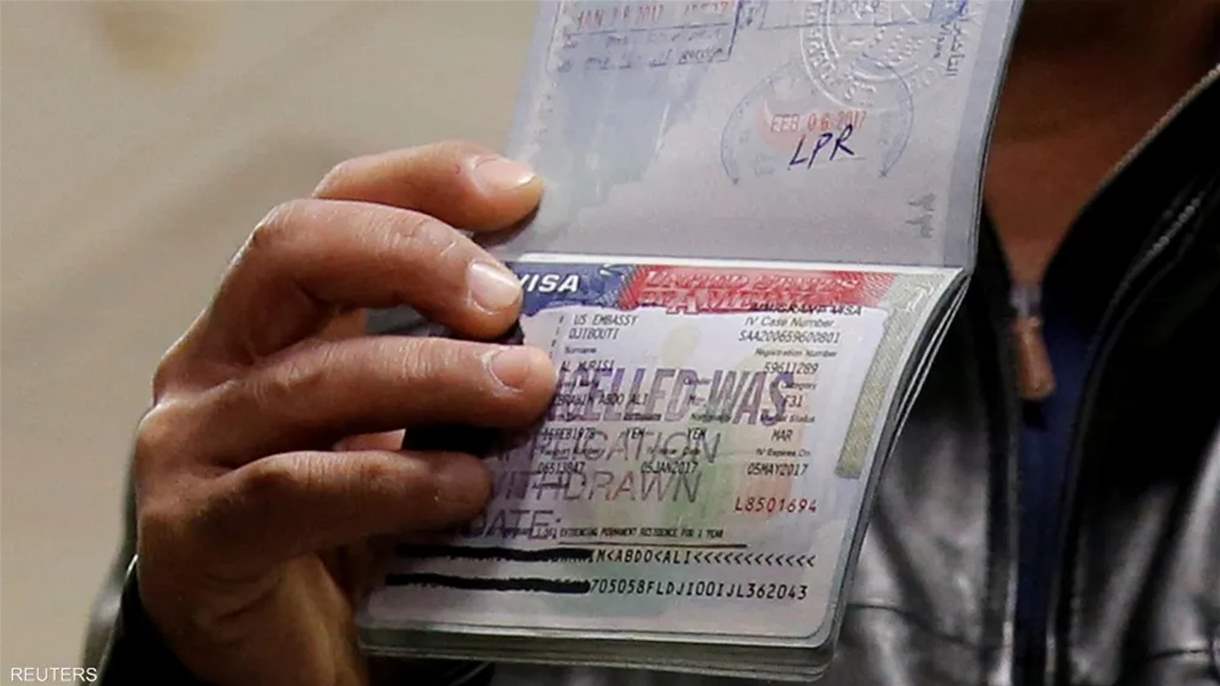احذر واشنطن تراقبك.. &quot;حسابك&quot; قد يمنعك من دخول أميركا