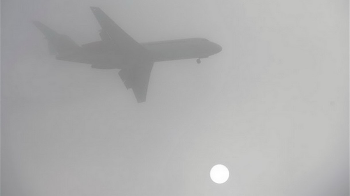 الضباب يجبر الطائرات على عدم الإقلاع من أبو ظبي