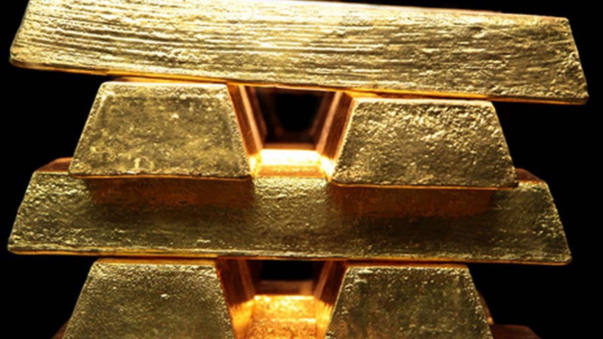 سعر أونصة الذهب يعد قرار خفض الفائدة