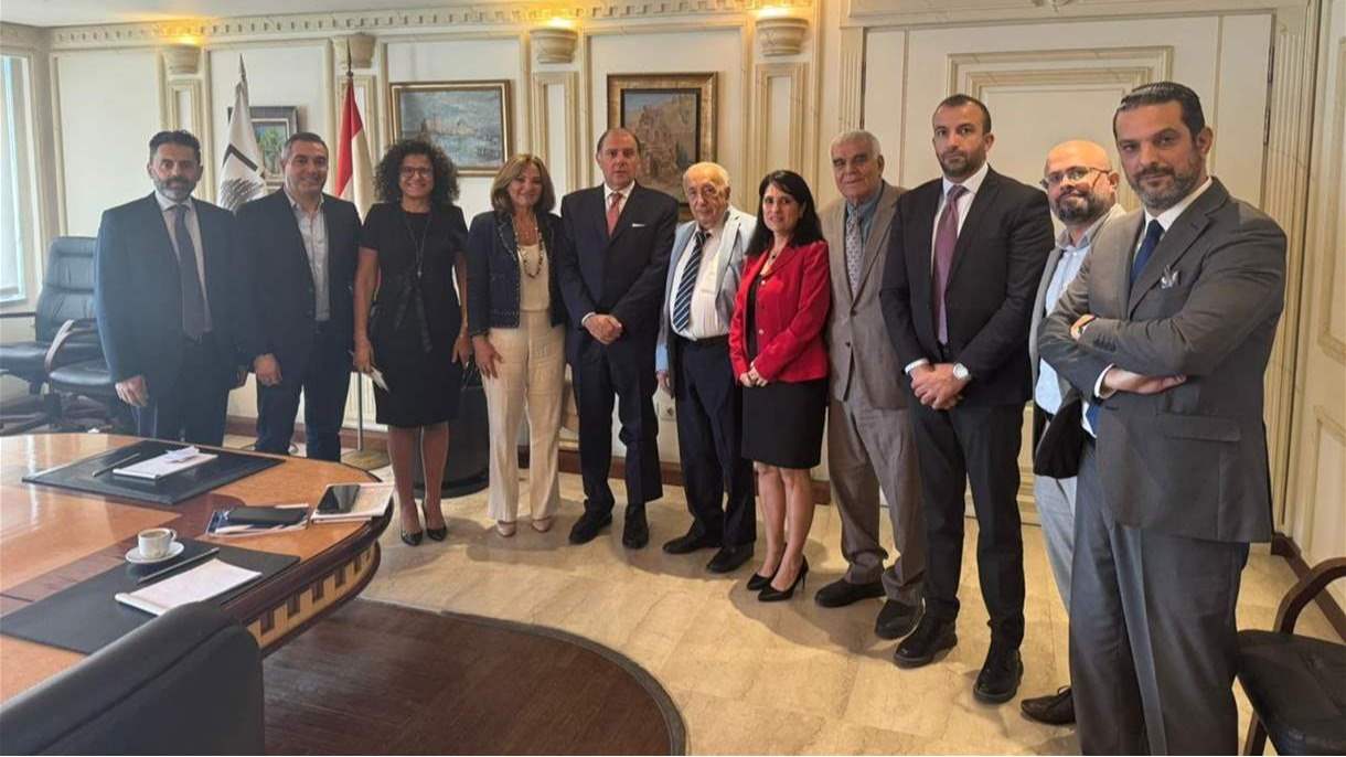 من رد الودائع إلى استخدام الذهب.. هذا ما كشفه حاكم مصرف لبنان لجمعية الإعلاميين الاقتصاديين