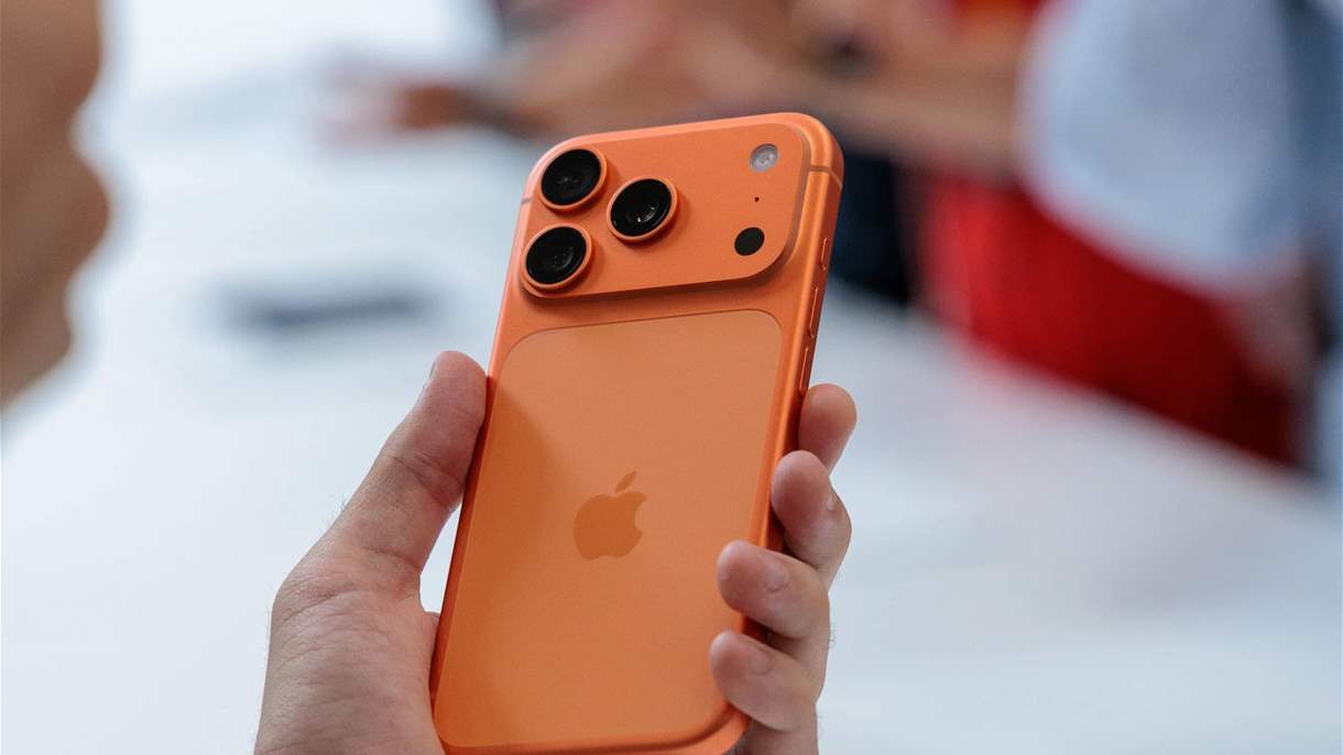 هل يعود عرش الهواتف الذكية إلى صاحبه الأصلي؟