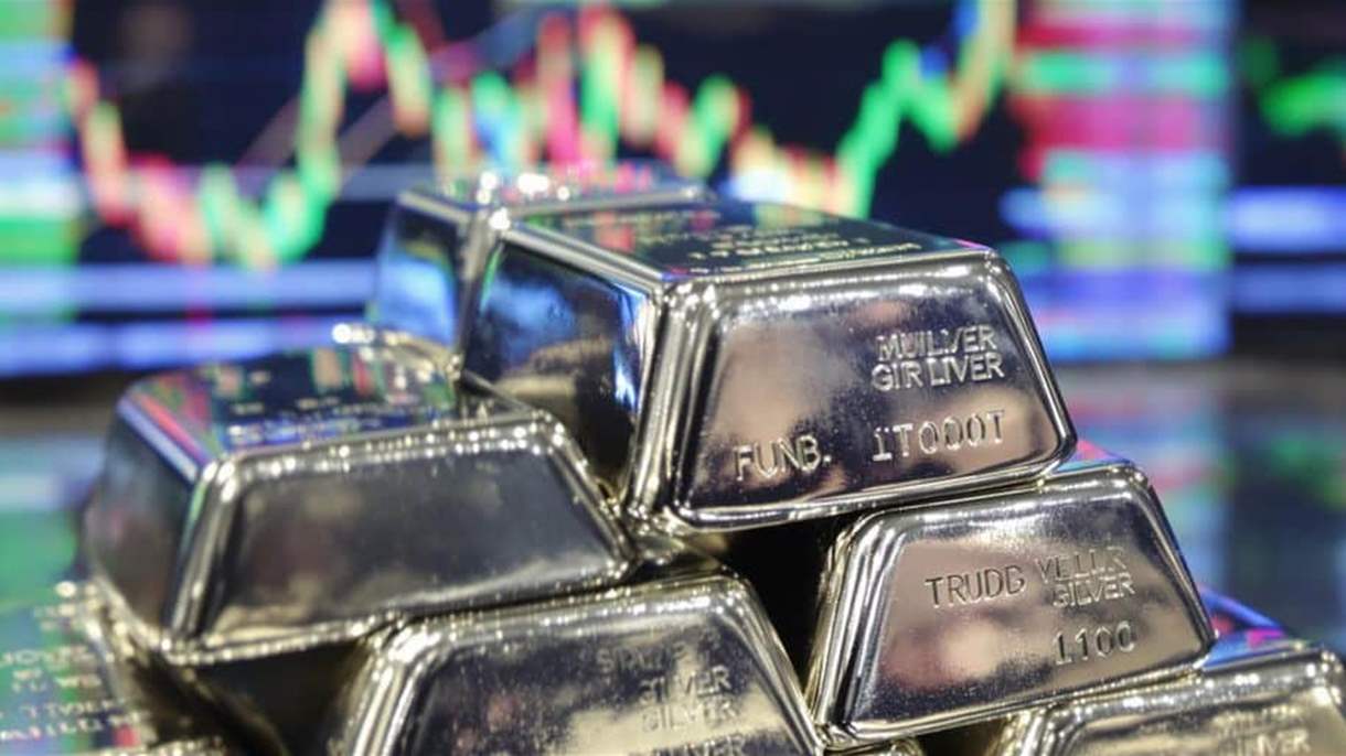 الفضة تتجاوز السقوف.. صعود قياسي