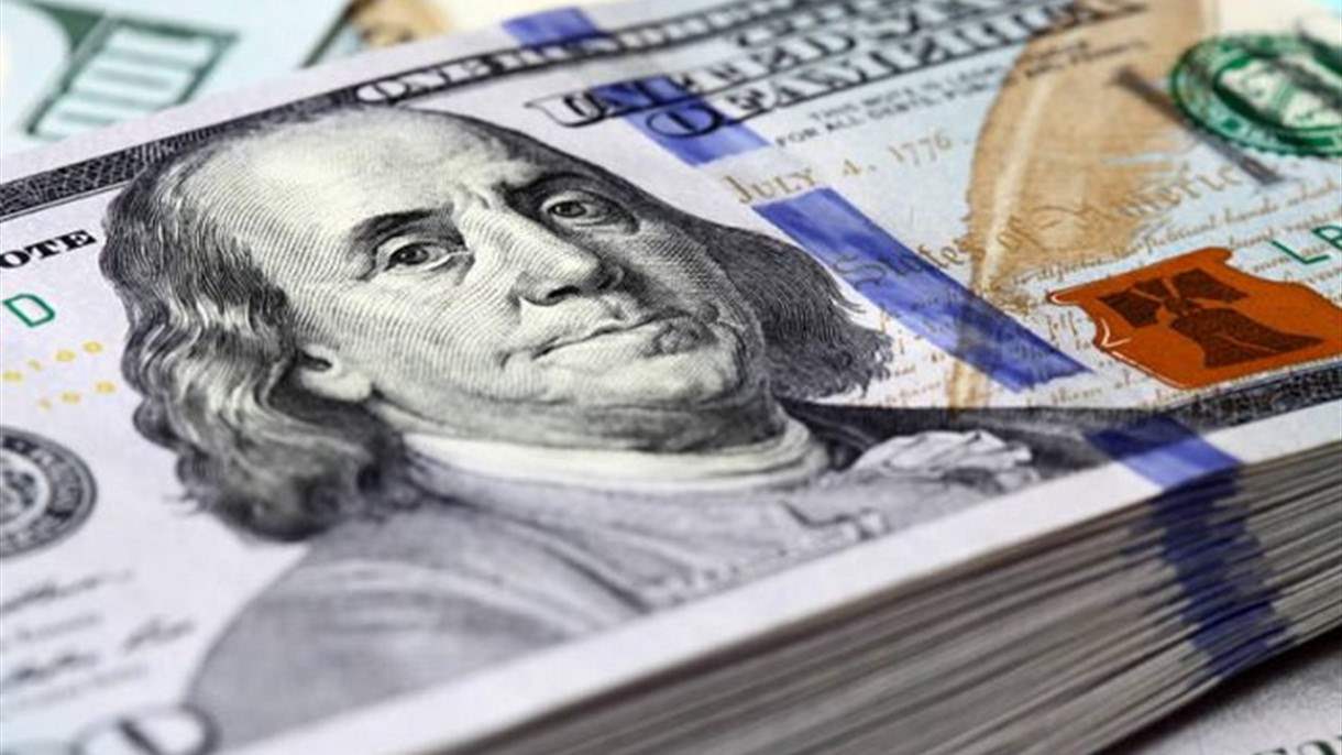 الدولار يُسجّل تراجعات مستمرة 