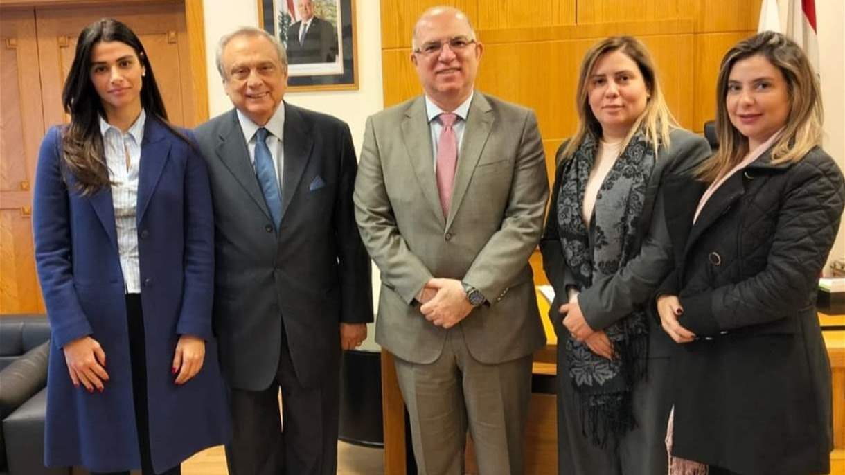 حبيب يتابع الربط الإلكتروني بين وزارة العمل ومصرف الإسكان