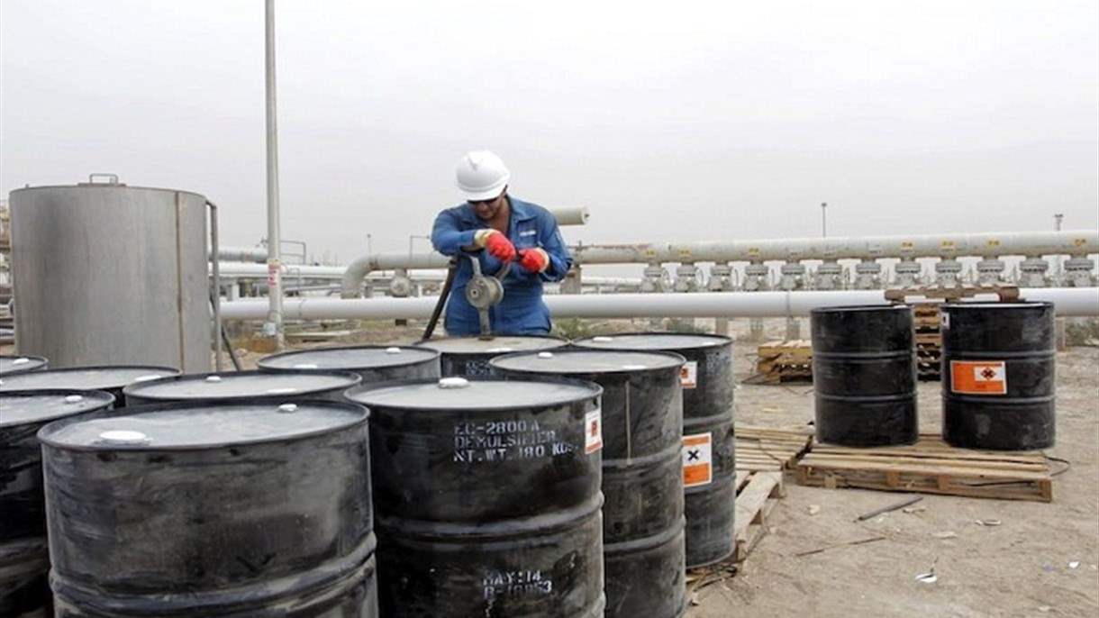 النفط يهبط رغم المخاوف الفنزويلية