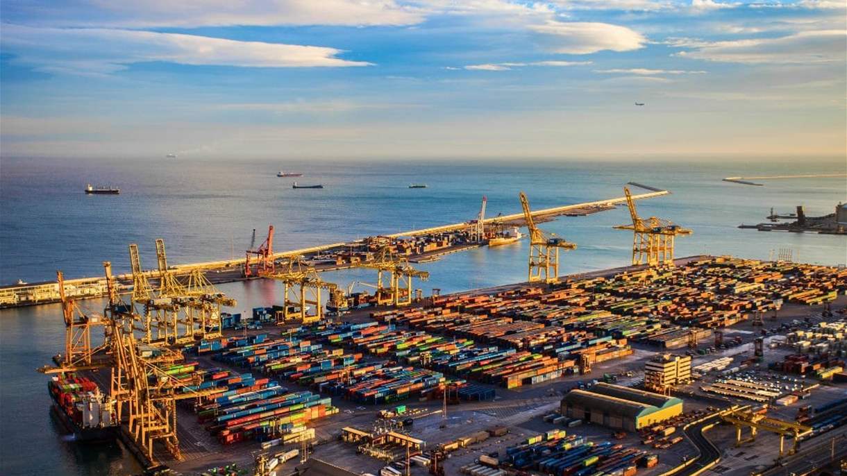 لأول مرة منذ 2009.. أميركا تقلص فجوة العجز التجاري