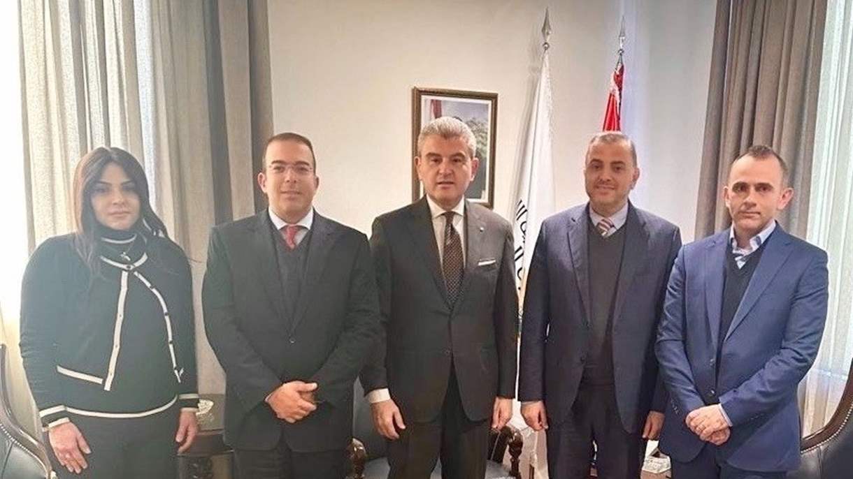 تاتش تعرض على وزير الصناعة سبل التعاون مع القطاع الصناعي