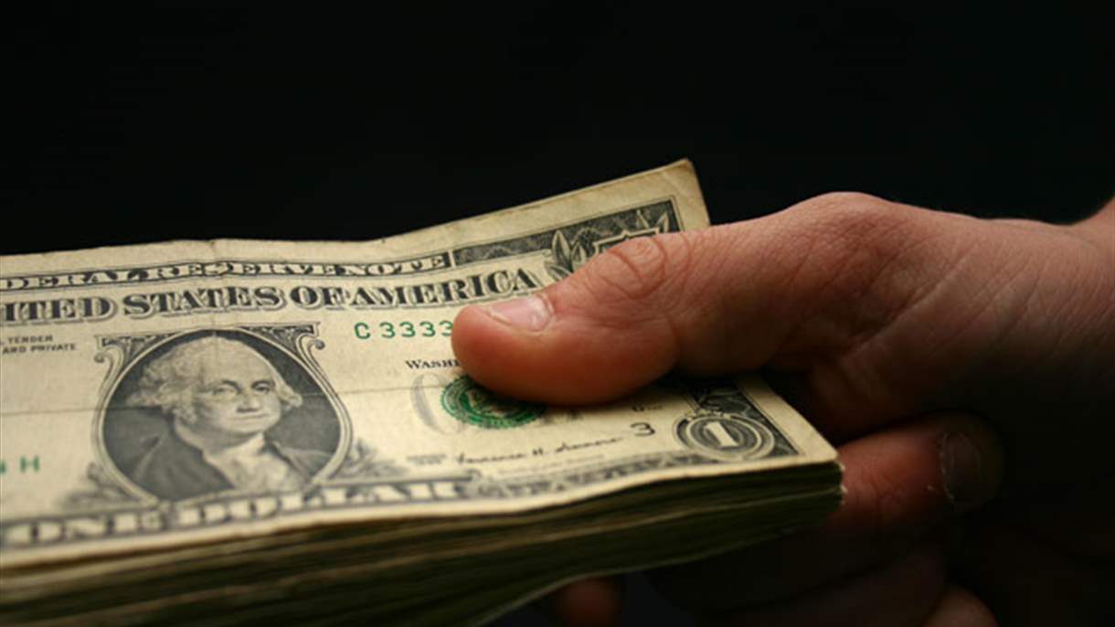  850 مليار دولار لا تجعلك سعيداً!