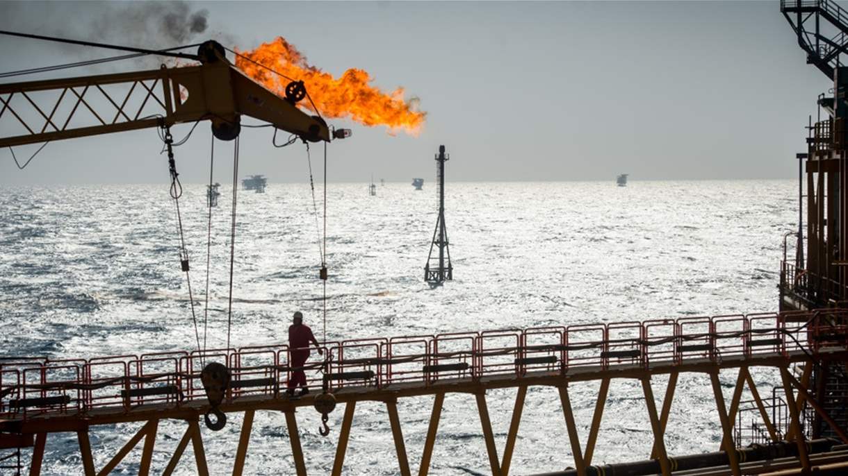 النفط يمدد موجة الصعود لليوم الثالث