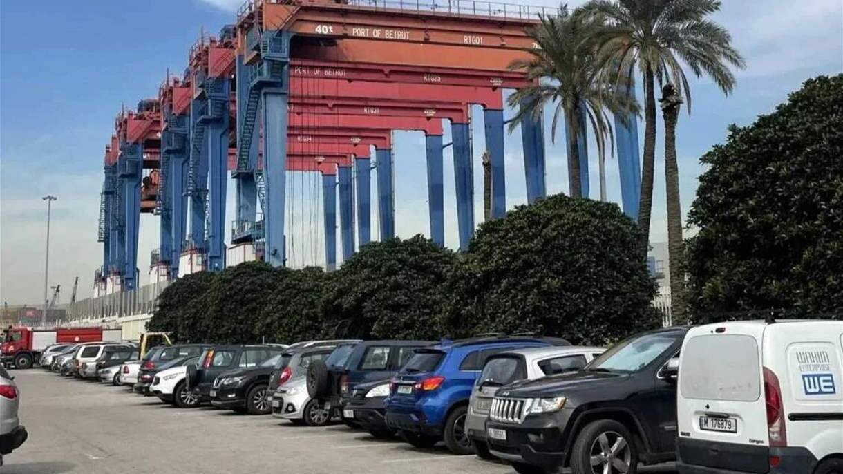 مرفأ بيروت يعتمد توقيت عمل جديد