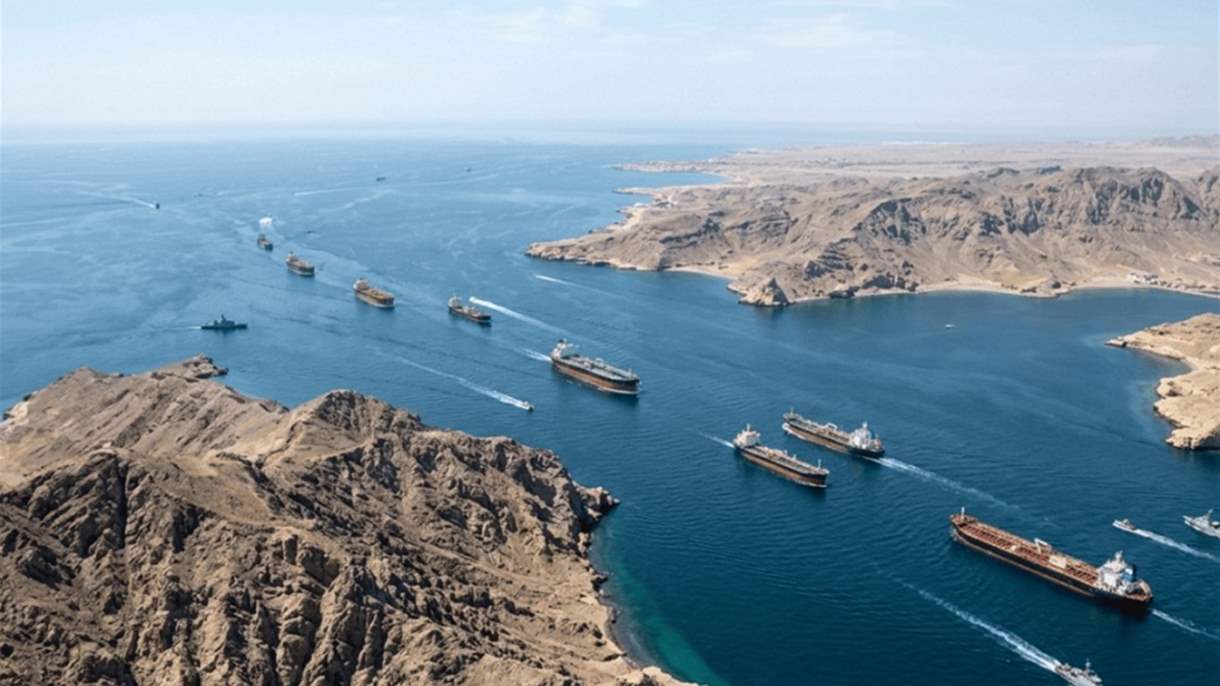  مناورة لتهدئة الأسواق.. أميركا تسمح للنفط الإيراني بعبور هرمز