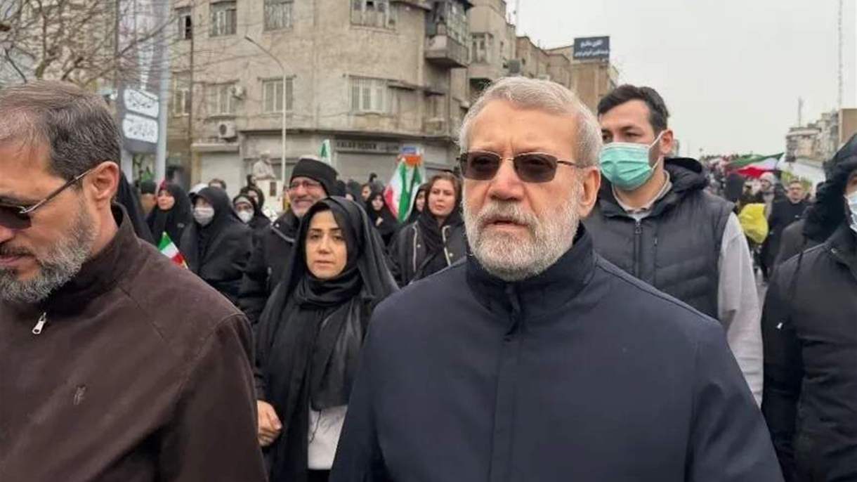 أدار الملف النووي وصمم "بروباغاندا" إيران.. من هو علي لاريجاني؟