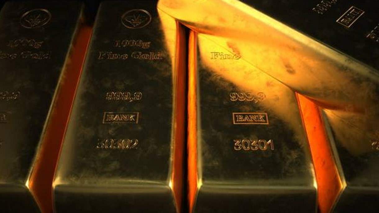 تراجع كبير للذهب.. إليكم سعر الأونصة حالياً  
