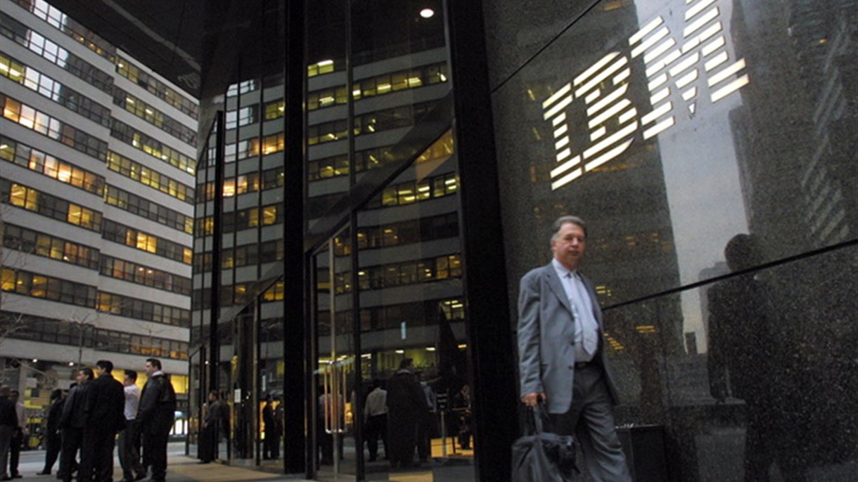 شركة عملاقة تستعد لتسريح 111 ألف موظف