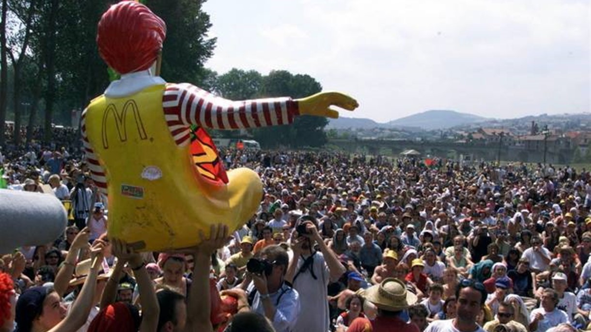 "ماكدونالدز" تسعى لمواجهة تراجع المبيعات