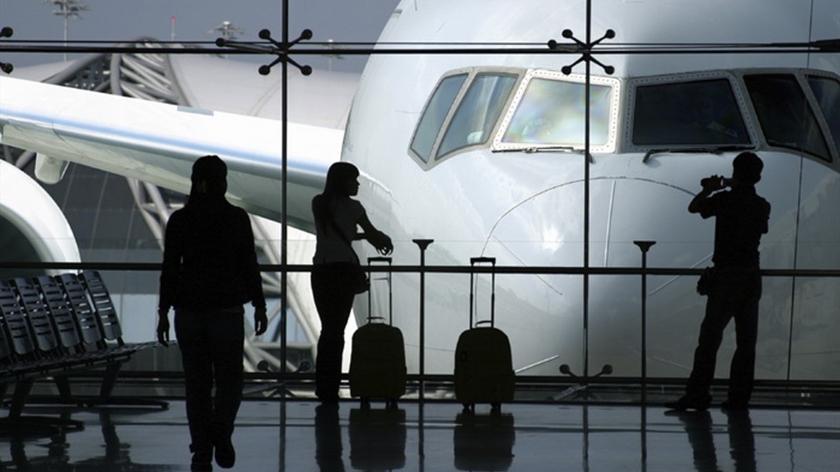 هذا ما تخفيه عنك شركات الطيران