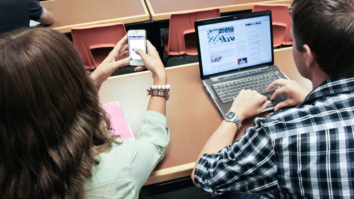 هكذا يتم حفظ بصمات وجوهكم دون علمكم