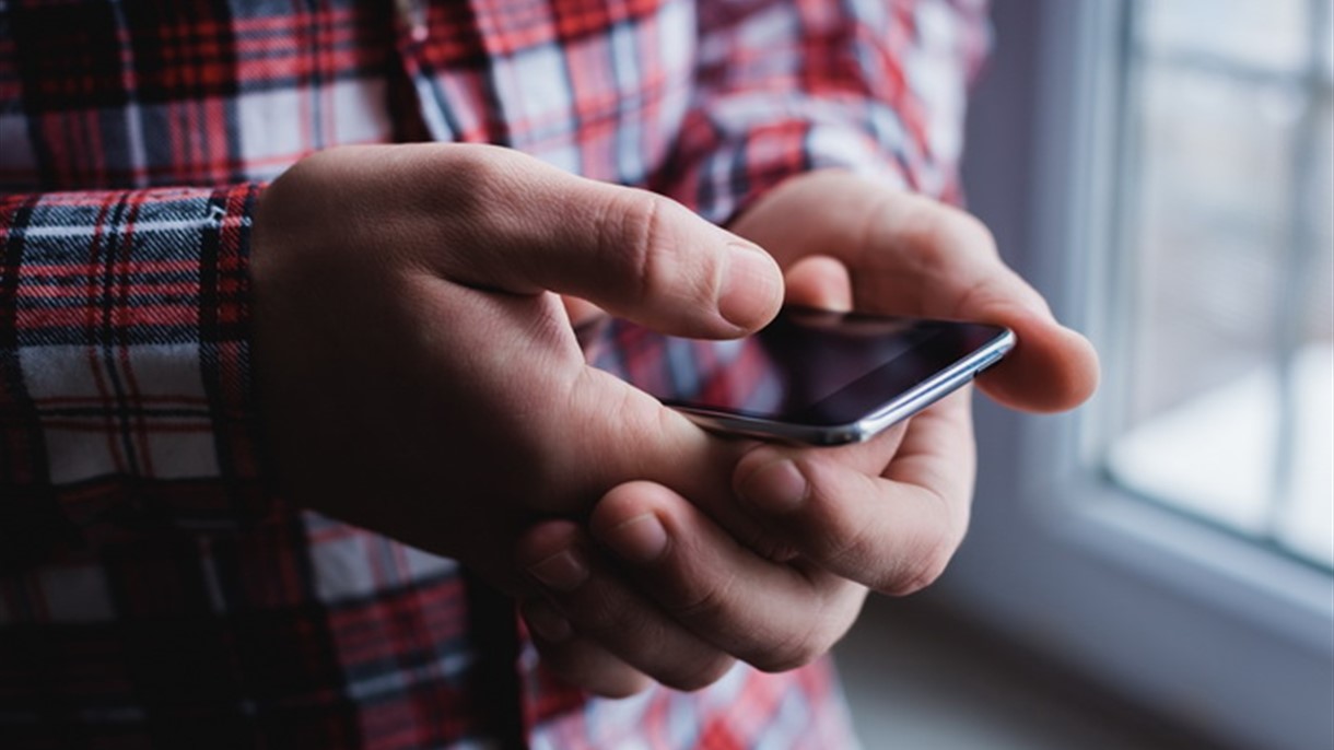 الى حاملي هواتف سعة ١٦ جيغابايت