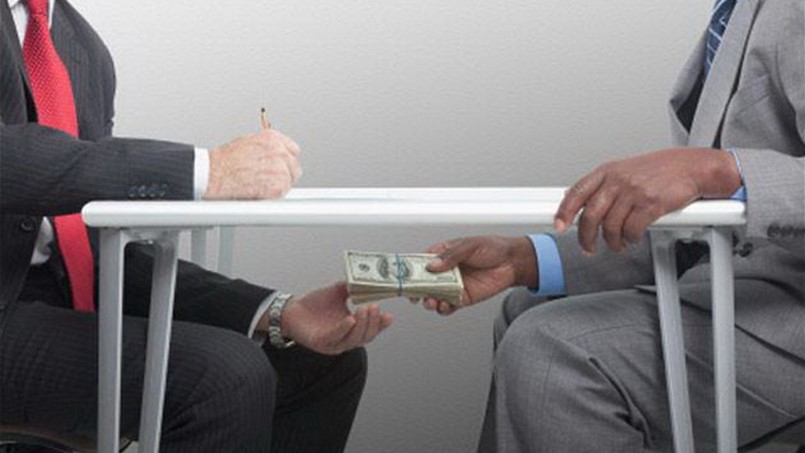 منظمة الشفافية الدولية: فشل حكومات المنطقة في وقف الفساد