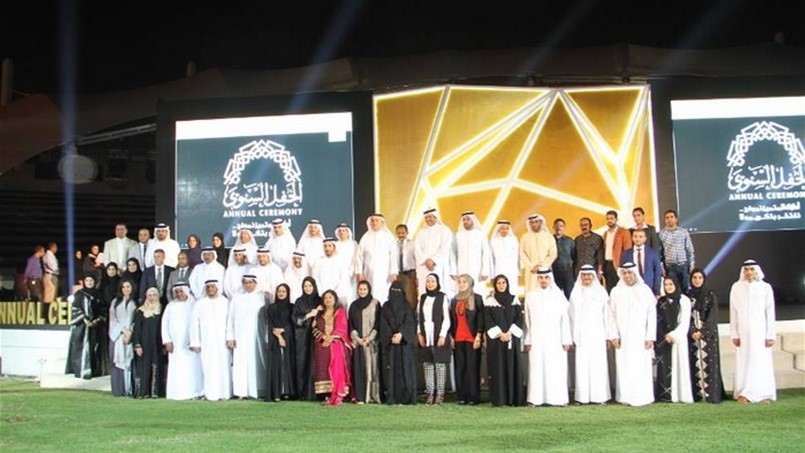 غرفة الشارقة ومركز اكسبو تُكرم الموظفين المتميزين