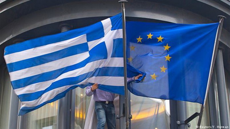 اتفاق دولي سيخفِّف ديون اليونان
