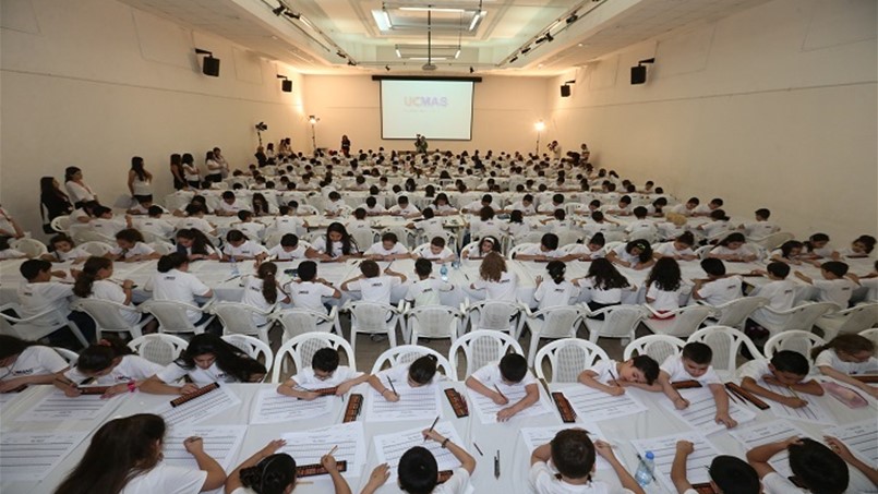 بالفيديو .. مباراة لطلاب UCMAS