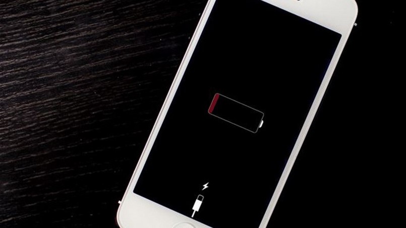 4 تطبيقات تقتل بطارية الهاتف