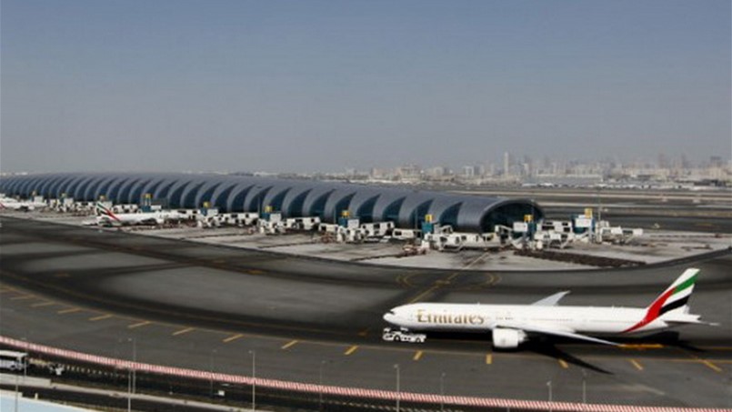 حادث طائرة بسيط في مطار دبي