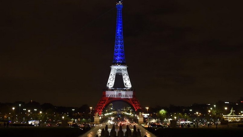 هجمات فرنسا تكبد السياحة خسائر قاسية