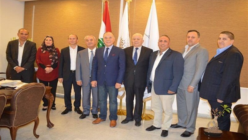 دبوسي يعرض على بلديات بترونية دعم غرفة طرابلس