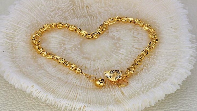 أعلى إغلاق للذهب في أكثر من أسبوعين