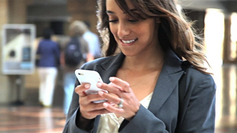 لمن يريد تغيير صوته على آيفون مجانا