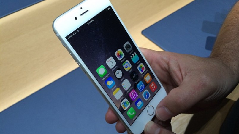 تطبيق آيفون لمنافسة واتس آب