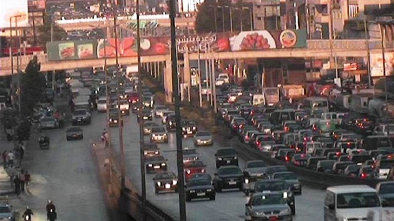 اضراب جديد يشلّ حركة السير في لبنان