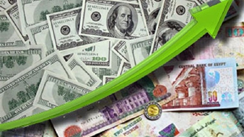 العملة المصرية بين التراجع والمضاربة