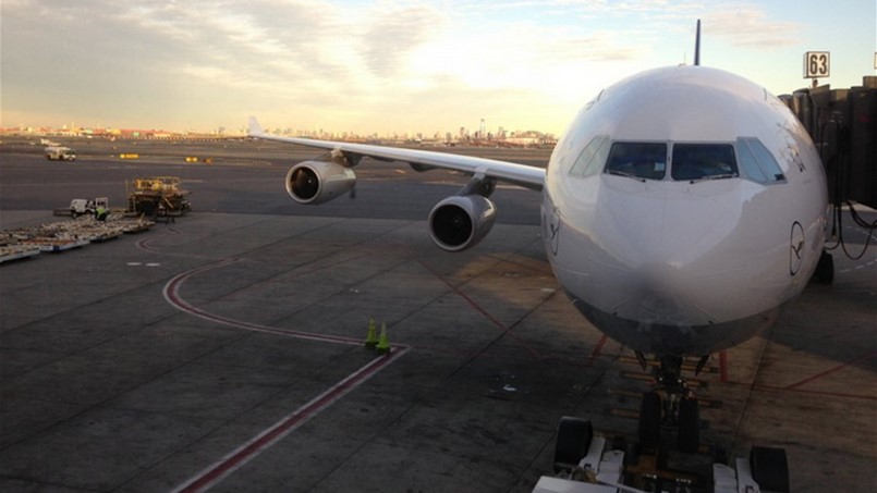 لوفتهانزا  تلغي 900 رحلة اليوم