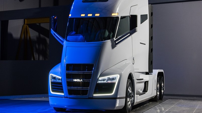 اليكم قاطرة نيكولا وان الجديدة