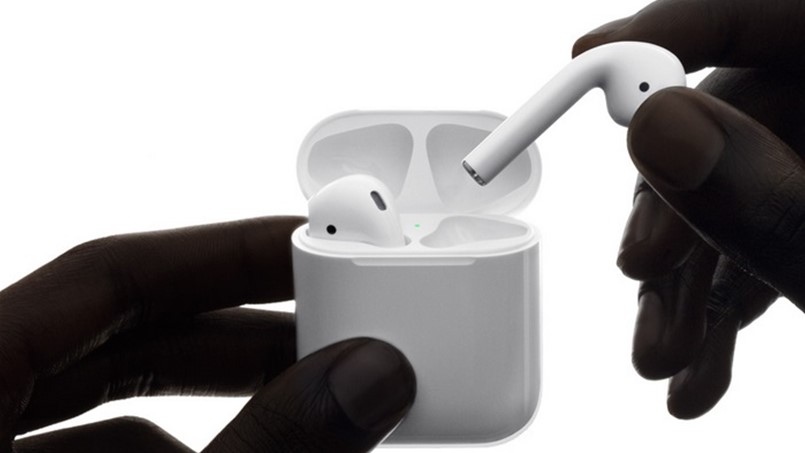 آبل تطرح AirPods لآيفون ... فهل تستحق الشراء ؟