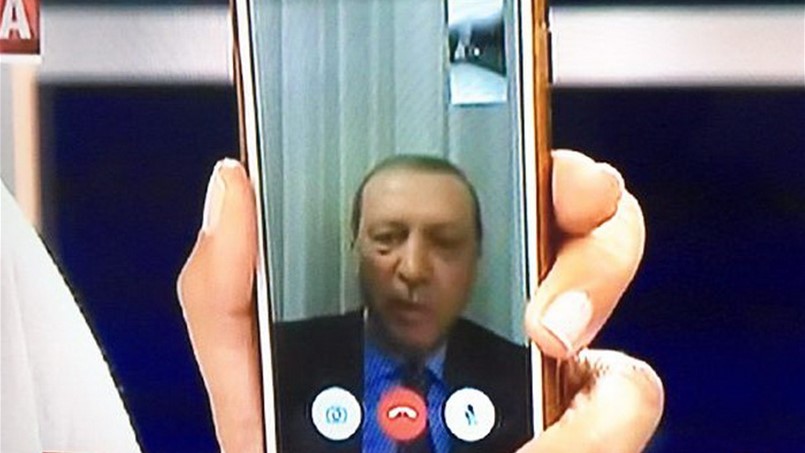 تطبيق آيفون الذي شهره أردوغان