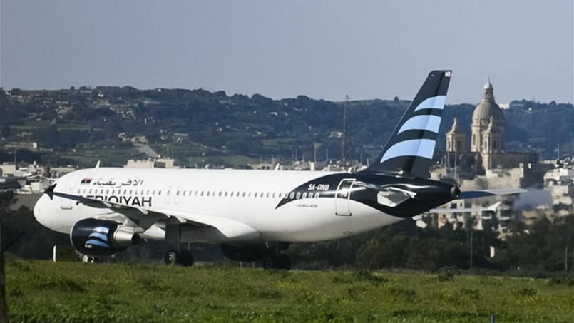 التوصل لإتفاق مع خاطفي الطائرة