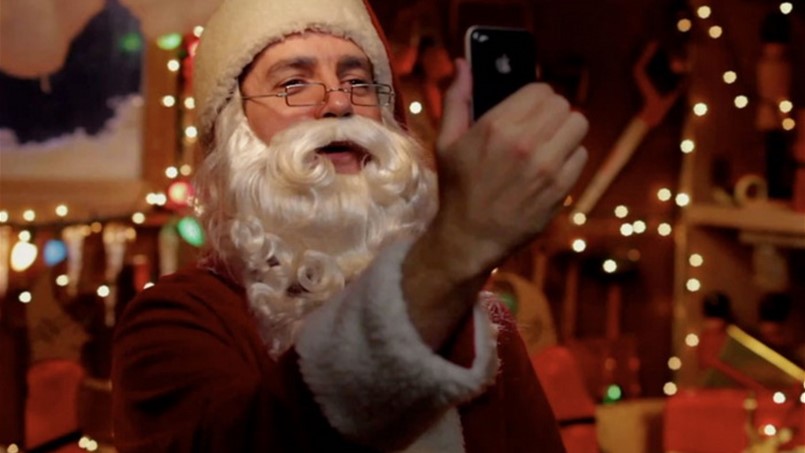 ميلاد مجيد لحاملي آيفون