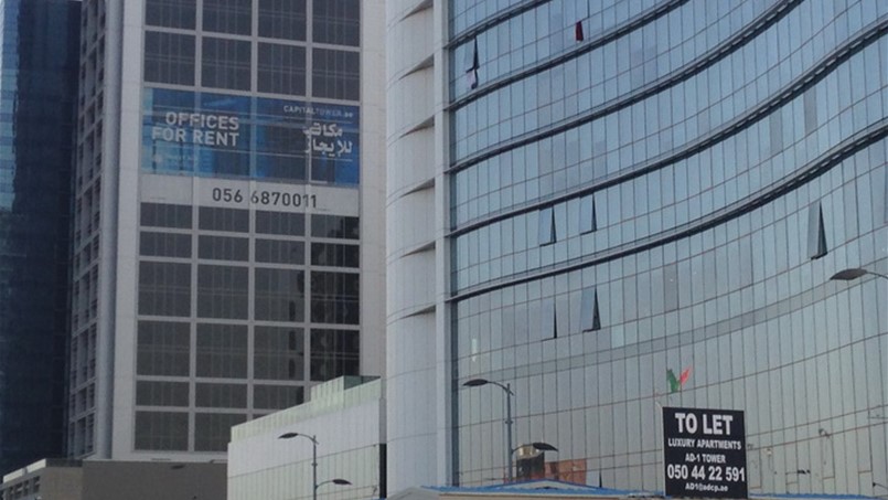رسوم جديدة ترفع إيجارات منازل الأجانب في أبوظبي