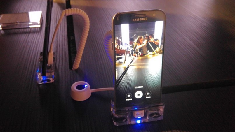 إن كنتم تحملون إحدى هواتف سامسونغ الرائدة