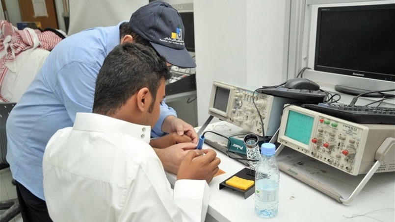 السعوديون يُقبِلون على هذه المهنة