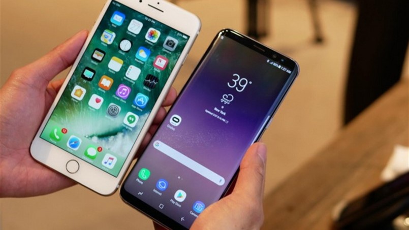 مبيعات آيفون وسامسونغ 62 ألف هاتف كل ساعة