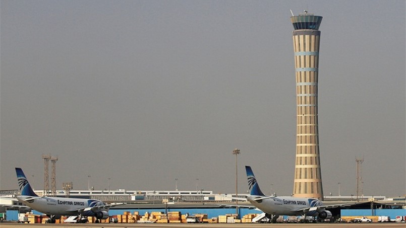 مراقبة رقمية في مطار أوروبي