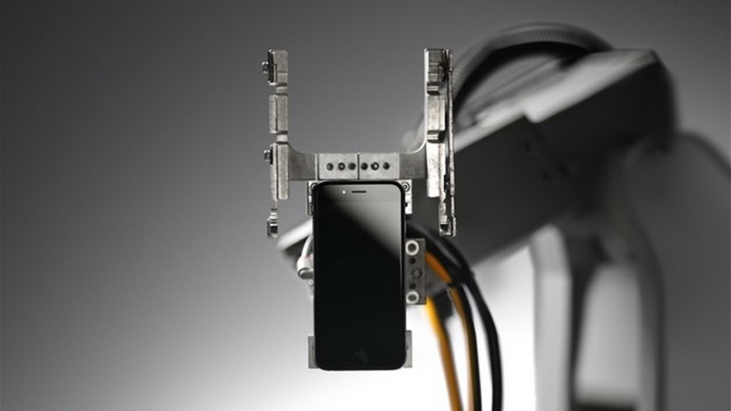 من هو LIAM؟ وما الذي يفعله بهواتف iPhone؟