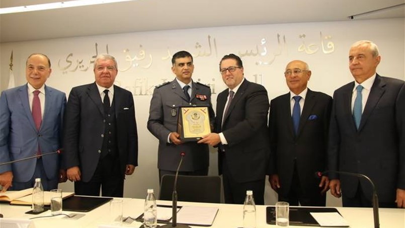 غرفة بيروت تُكرِّم اللواء عثمان واللواء بصبوص