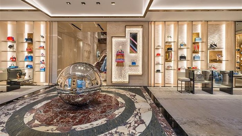 ثلاثاء أسود في دار Fendi  للأزياء