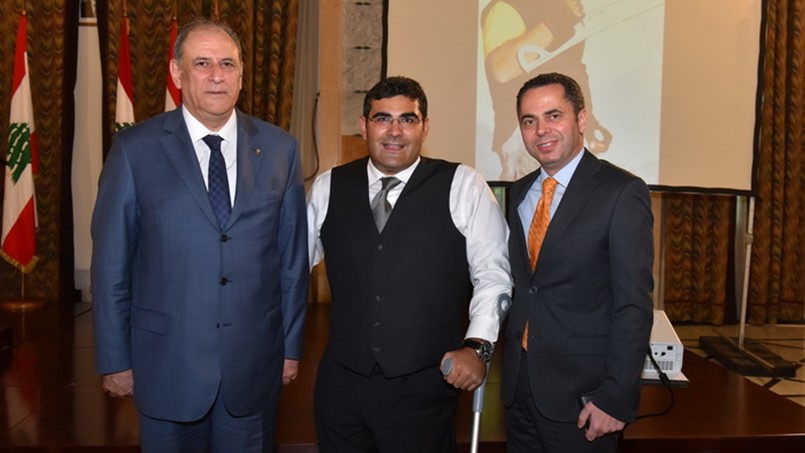 تاتش الراعي الذهبي لرحلة مايكل حداد الى القطب الشمالي